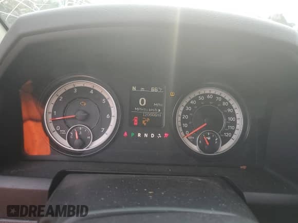 2018 Ram 1500 Express z VIN 1C6RR6FT0JS131914, wystawiony jako Copart lot #75520544 z przebiegiem 120 566 mil mil oraz Szkoda całkowita • Salvage title. Historia ofert i sprzedaży dostępna na DreamBid. Obrazek 9.