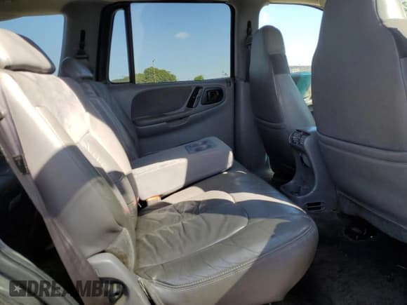 ✅ 1999 Dodge Durango • VIN: 1B4HR28Z2XF698848 • Lot: 89729315. Wystawiony na Copart z przebiegiem 227 050 mil. Bezpłatny archiwum sprzedaży aukcyjnych z USA i szczegółowy raport historii pojazdu na DreamBid. Zdjęcie 11.