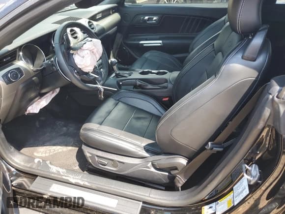 ✅ 2015 Ford Mustang GT Premium • VIN: 1FATP8FF1F5360897 • Lot: 69818305. Wystawiony na Copart z przebiegiem 18 345 mil. Bezpłatny archiwum sprzedaży aukcyjnych z USA i szczegółowy raport historii pojazdu na DreamBid. Zdjęcie 7.