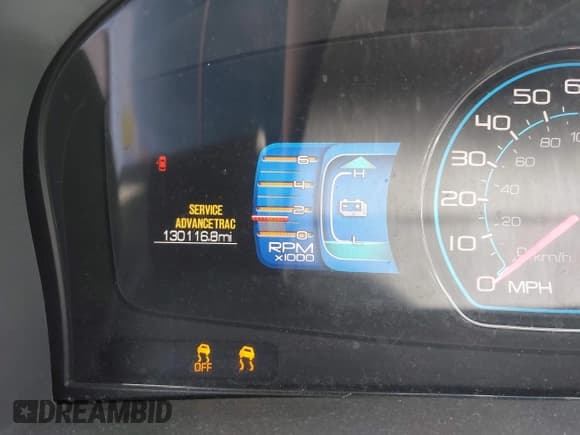 ✅ 2010 Mercury Milan Hybrid • VIN: 3MEDM0L31AR626765 • Lot: 42679027. Listed on IAAI with 130,116 mi. Free auction sales archive from the USA and detailed vehicle history report at DreamBid. Image 7.