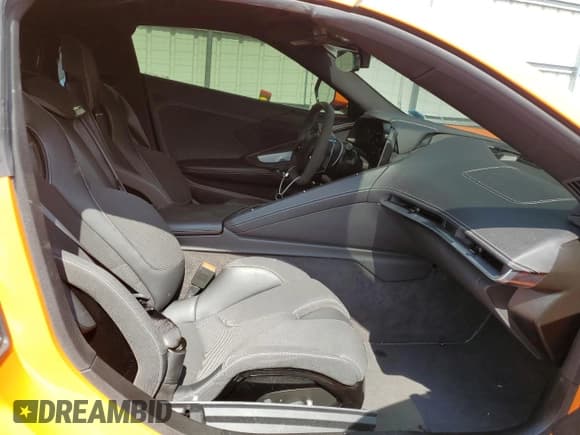 ✅ 2022 Chevrolet Corvette 1LT • VIN: 1G1YA2D43N5121701 • Lot: 66903145. Wystawiony na Copart z przebiegiem 10 852 mil. Bezpłatny archiwum sprzedaży aukcyjnych z USA i szczegółowy raport historii pojazdu na DreamBid. Zdjęcie 10.