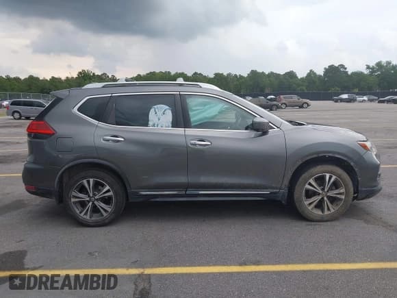 ✅ 2017 Nissan Rogue SL • VIN: JN8AT2MT7HW145402 • Lot: 42377013. Listed on IAAI with 93,421 mi. Free auction sales archive from the USA and detailed vehicle history report at DreamBid. Image 13.