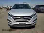 2018 Hyundai Tucson SEL with VIN KM8J33A49JU696698, listed as a Copart auction lot 81082295 with 100,669 mi miles and Salvage title. Bid and sale history available at DreamBid. Image 5.