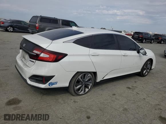✅ 2021 Honda Clarity • VIN: JHMZC5F15MC001398 • Lot: 84907025. Wystawiony na Copart z przebiegiem 99 351 mil. Bezpłatny archiwum sprzedaży aukcyjnych z USA i szczegółowy raport historii pojazdu na DreamBid. Zdjęcie 3.