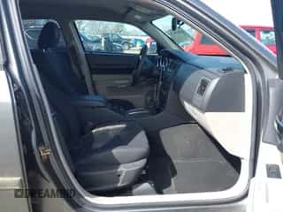 2005 Dodge Magnum SE с VIN 2D4FV48VX5H117187, выставлен на аукционе IAAI как лот 41569678 с пробегом 138 600 миль миль и . История ставок и продаж доступна на DreamBid. Изображение 5.