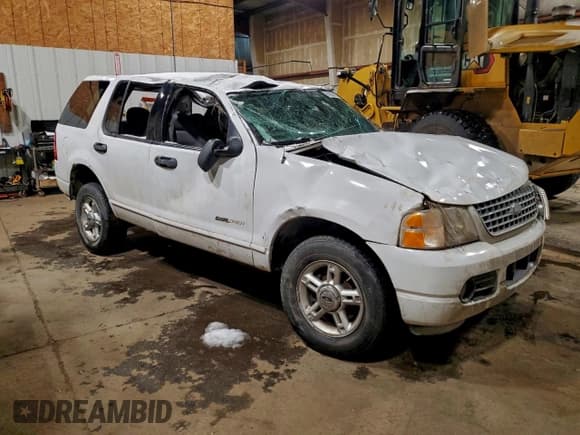 ✅ 2005 Ford Explorer XLT • VIN: 1FMZU73E05ZA19240 • Lot: 94383925. Wystawiony na Copart z przebiegiem Nie podano. Bezpłatny archiwum sprzedaży aukcyjnych z USA i szczegółowy raport historii pojazdu na DreamBid. Zdjęcie 4.