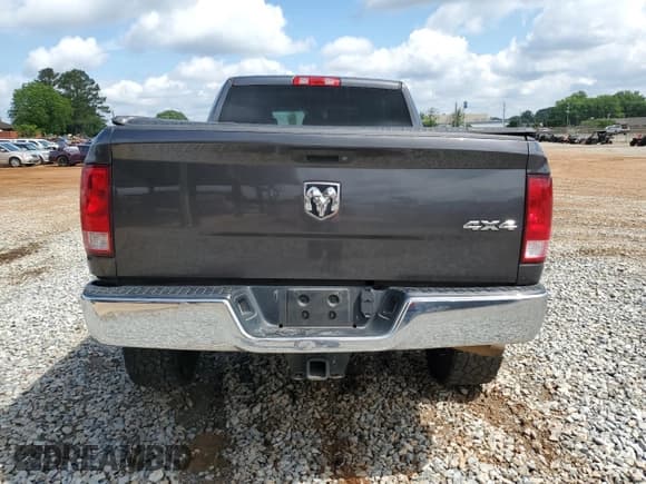 ✅ 2018 Ram 2500 Tradesman • VIN: 3C6UR5CL9JG160876 • Lot: 56454005. Wystawiony na Copart z przebiegiem 123 321 mil. Bezpłatny archiwum sprzedaży aukcyjnych z USA i szczegółowy raport historii pojazdu na DreamBid. Zdjęcie 6.