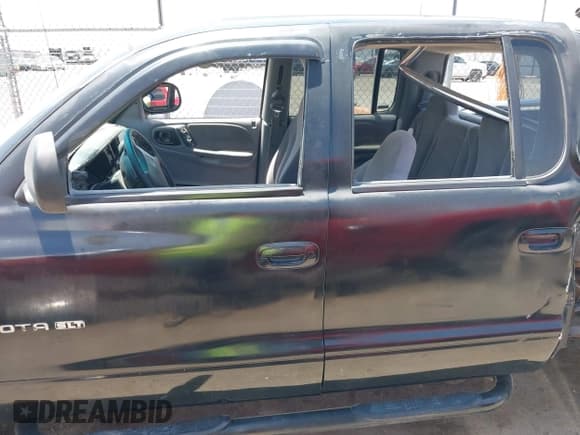 ✅ 2000 Dodge Dakota Sport • VIN: 1B7GG2AN9YS769936 • Lot: 42319684. Wystawiony na IAAI z przebiegiem Nie podano. Bezpłatny archiwum sprzedaży aukcyjnych z USA i szczegółowy raport historii pojazdu na DreamBid. Zdjęcie 13.