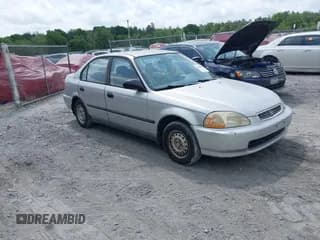 ✅ 1996 Honda Civic DX • VIN: 2HGEJ6624TH552892 • Lot: 42090550. Wystawiony na IAAI z przebiegiem 213 781 mil. Bezpłatny archiwum sprzedaży aukcyjnych z USA i szczegółowy raport historii pojazdu na DreamBid. Zdjęcie 1.