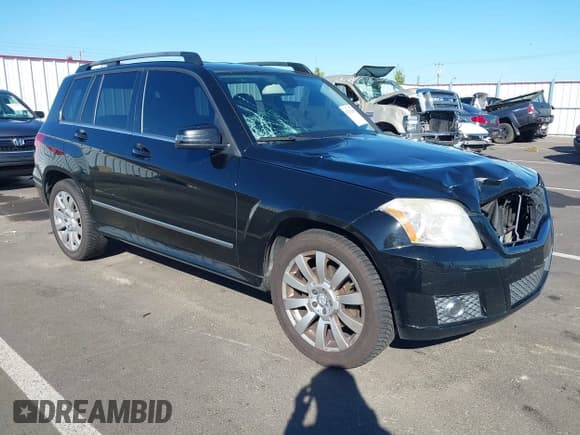 ✅ 2011 Mercedes-Benz GLK 350 • VIN: WDCGG8HB5BF598305 • Lot: 43232506. Listed on IAAI with 184,210 mi. Free auction sales archive from the USA and detailed vehicle history report at DreamBid. Image 1.