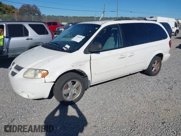 2005 Dodge Caravan SXT с VIN 2D4GP44L65R518524, выставлен на аукционе IAAI как лот 43440196 с пробегом 146 510 миль миль и . История ставок и продаж доступна на DreamBid. Изображение 17.