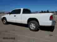 ✅ 2000 Dodge Dakota Sport • VIN: 1B7GL22N5YS544651 • Lot: 84993785. Wystawiony na Copart z przebiegiem 137 008 mil. Bezpłatny archiwum sprzedaży aukcyjnych z USA i szczegółowy raport historii pojazdu na DreamBid. Zdjęcie 2.