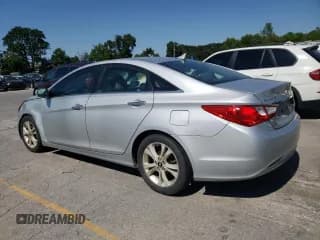 ✅ 2011 Hyundai Sonata SE • VIN: 5NPEC4AC2BH116092 • Lot: 66282124. Listed on Copart with 171,545 mi. Free auction sales archive from the USA and detailed vehicle history report at DreamBid. Image 2.