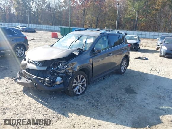 ✅ 2015 Toyota RAV4 Limited • VIN: JTMDFREV5FD152270 • Лот: 43722360. Опубликован ранее на IAAI с пробегом 139 046 миль. Бесплатный доступ к архиву аукционных продаж из США и подробный отчёт об истории автомобиля на DreamBid. Изображение 18.