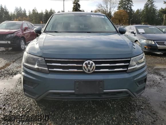 ✅ 2019 Volkswagen Tiguan SE • VIN: 3VV2B7AX9KM095666 • Лот: 91825065. Опубликован ранее на Copart с пробегом 76 722 миль. Бесплатный доступ к архиву аукционных продаж из США и подробный отчёт об истории автомобиля на DreamBid. Изображение 5.