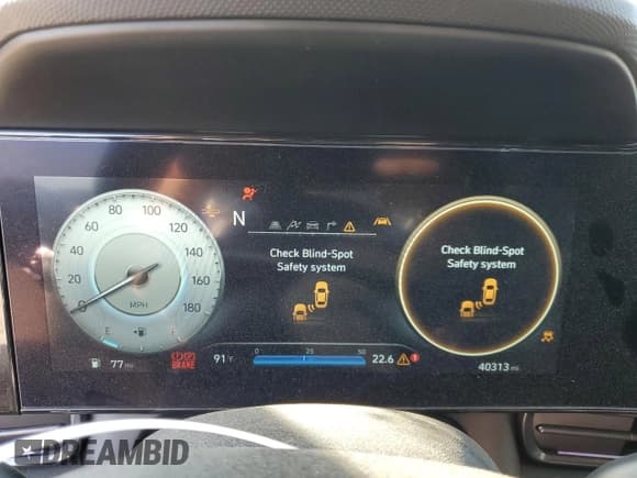 ✅ 2022 Hyundai Elantra • VIN: KMHLW4AK8NU001475 • Lot: 84793015. Listed on Copart with 40,313 mi. Free auction sales archive from the USA and detailed vehicle history report at DreamBid. Image 9.