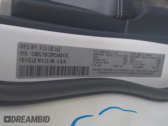 ✅ 2023 Jeep Grand Cherokee Limited • VIN: 1C4RJHBG3PC643173 • Lot: 42893164. Listed on IAAI with 20,323 mi. Free auction sales archive from the USA and detailed vehicle history report at DreamBid. Image 9.