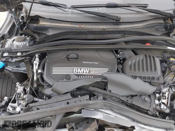 ✅ 2022 BMW 2 Series 228i • VIN: WBA53AK01N7K15253 • Lot: 42091484. Wystawiony na IAAI z przebiegiem 29 489 mil. Bezpłatny archiwum sprzedaży aukcyjnych z USA i szczegółowy raport historii pojazdu na DreamBid. Zdjęcie 10.