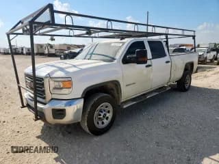 ✅ 2015 GMC Sierra 2500HD • VIN: 1GT11XEG4FF544006 • Lot: 68823955. Listed on Copart with 231,755 mi. Free auction sales archive from the USA and detailed vehicle history report at DreamBid. Image 1.
