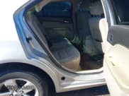 ✅ 2008 Ford Fusion SE • VIN: 3FAHP07Z38R230684 • Лот: 43580628. Опубликован ранее на IAAI с пробегом 318 753 миль. Бесплатный доступ к архиву аукционных продаж из США и подробный отчёт об истории автомобиля на DreamBid. Изображение 8.