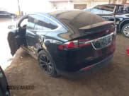 ✅ 2020 Tesla Model X Long Range • VIN: 5YJXCAE25LF229821 • Lot: 43023395. Wystawiony na IAAI z przebiegiem 127 674 mil. Bezpłatny archiwum sprzedaży aukcyjnych z USA i szczegółowy raport historii pojazdu na DreamBid. Zdjęcie 3.