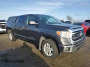 ✅ 2017 Toyota Tundra SR5 • VIN: 5TFEY5F13HX223809 • Лот: 45572755. Опубликован ранее на Copart с пробегом 83 249 миль. Бесплатный доступ к архиву аукционных продаж из США и подробный отчёт об истории автомобиля на DreamBid. Изображение 4.