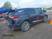 ✅ 2019 Acura RDX Technology • VIN: 5J8TC2H58KL008382 • Lot: 43274999. Wystawiony na IAAI z przebiegiem 37 505 mil. Bezpłatny archiwum sprzedaży aukcyjnych z USA i szczegółowy raport historii pojazdu na DreamBid. Zdjęcie 4.