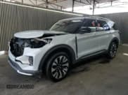 ✅ 2025 Ford Explorer Platinum • VIN: 1FMUK8HH6SGB66940 • Лот: 90245755. Опубликован ранее на Copart с пробегом 17 096 миль. Бесплатный доступ к архиву аукционных продаж из США и подробный отчёт об истории автомобиля на DreamBid. Изображение 1.