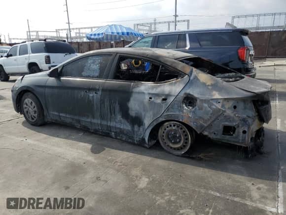 2020 Hyundai Elantra SE with VIN 5NPD74LF3LH548893, listed as a Copart auction lot 90082315 with Not provided miles and Non repairable. Bid and sale history available at DreamBid. Image 2.