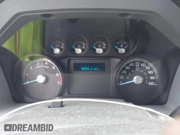 ✅ 2012 Ford F-250 XL • VIN: 1FT7X2B68CEC08058 • Lot: 43695906. Listed on IAAI with 90,993 mi. Free auction sales archive from the USA and detailed vehicle history report at DreamBid. Image 7.