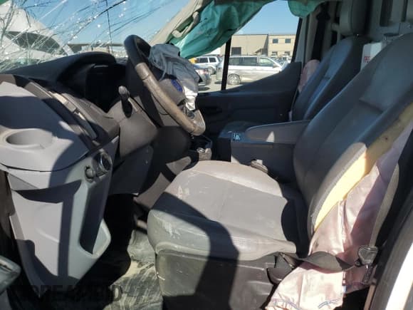 ✅ 2019 Ford Transit • VIN: 1FTYR1YM7KKA24776 • Lot: 47883315. Listed on Copart with Not provided. Free auction sales archive from the USA and detailed vehicle history report at DreamBid. Image 7.