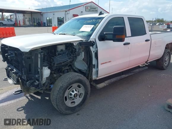 ✅ 2019 Chevrolet Silverado 2500HD Work Truck • VIN: 1GC1CREG5KF254714 • Лот: 43803438. Опубликован ранее на IAAI с пробегом 298 665 миль. Бесплатный доступ к архиву аукционных продаж из США и подробный отчёт об истории автомобиля на DreamBid. Изображение 17.