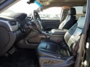 ✅ 2015 Chevrolet Suburban LT • VIN: 1GNSKJKC4FR606798 • Lot: 88490235. Wystawiony na Copart z przebiegiem 79 635 mil. Bezpłatny archiwum sprzedaży aukcyjnych z USA i szczegółowy raport historii pojazdu na DreamBid. Zdjęcie 7.