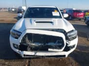 ✅ 2023 Toyota Tacoma SR • VIN: 3TMCZ5AN5PM558010 • Лот: 43358292. Опубликован ранее на IAAI с пробегом 26 117 миль. Бесплатный доступ к архиву аукционных продаж из США и подробный отчёт об истории автомобиля на DreamBid. Изображение 13.