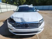 ✅ 2019 Volkswagen Jetta S • VIN: 3VWC57BU0KM096877 • Лот: 90690645. Опубликован ранее на Copart с пробегом 140 669 миль. Бесплатный доступ к архиву аукционных продаж из США и подробный отчёт об истории автомобиля на DreamBid. Изображение 5.