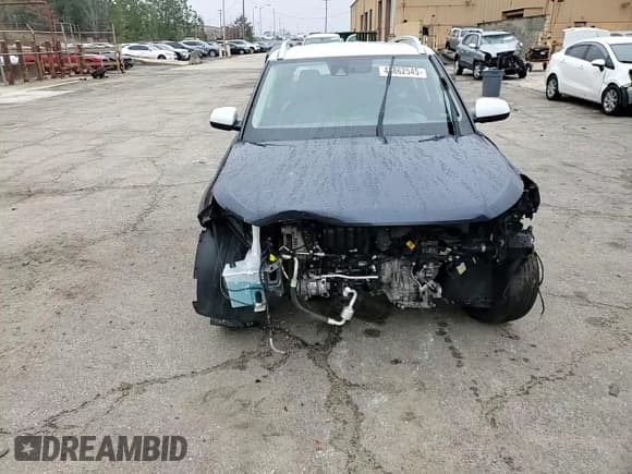 ✅ 2021 Hyundai Venue Denim • VIN: KMHRC8A38MU114215 • Lot: 45862545. Listed on Copart with Not provided. Free auction sales archive from the USA and detailed vehicle history report at DreamBid. Image 11.