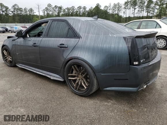 ✅ 2009 Cadillac CTS-V • VIN: 1G6DN57P790164493 • Lot: 50998445. Wystawiony na Copart z przebiegiem 118 302 mil. Bezpłatny archiwum sprzedaży aukcyjnych z USA i szczegółowy raport historii pojazdu na DreamBid. Zdjęcie 2.