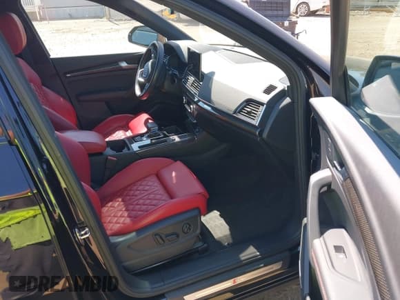 ✅ 2023 Audi SQ5 Sportback Premium Plus • VIN: WA124AFY6P2181534 • Lot: 43181607. Listed on IAAI with 20,910 mi. Free auction sales archive from the USA and detailed vehicle history report at DreamBid. Image 5.