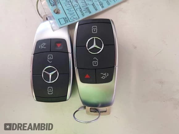 ✅ 2022 Mercedes-Benz CLA 250 • VIN: W1K5J4HB6NN301226 • Lot: 42659570. Wystawiony na IAAI z przebiegiem 31 367 mil. Bezpłatny archiwum sprzedaży aukcyjnych z USA i szczegółowy raport historii pojazdu na DreamBid. Zdjęcie 11.