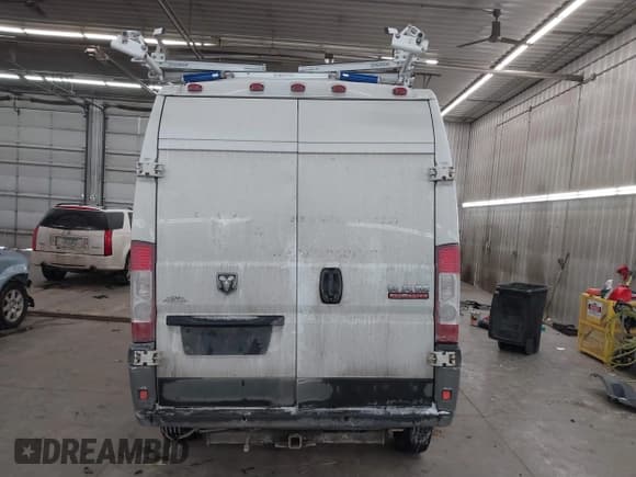 ✅ 2014 Ram ProMaster Cargo • VIN: 3C6TRVCG4EE101220 • Lot: 41323764. Wystawiony na IAAI z przebiegiem 270 810 mil. Bezpłatny archiwum sprzedaży aukcyjnych z USA i szczegółowy raport historii pojazdu na DreamBid. Zdjęcie 16.