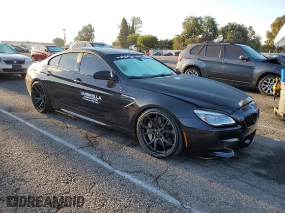 ✅ 2016 BMW M6 • VIN: WBS6E9C55GGF92564 • Lot: 70580025. Wystawiony na Copart z przebiegiem 11 749 mil. Bezpłatny archiwum sprzedaży aukcyjnych z USA i szczegółowy raport historii pojazdu na DreamBid. Zdjęcie 4.