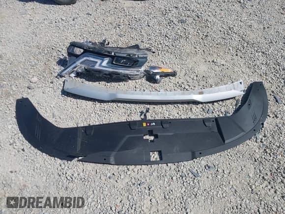 ✅ 2022 Kia Carnival LXS • VIN: KNDNB4H32N6122787 • Lot: 43179301. Wystawiony na IAAI z przebiegiem 44 883 mil. Bezpłatny archiwum sprzedaży aukcyjnych z USA i szczegółowy raport historii pojazdu na DreamBid. Zdjęcie 12.