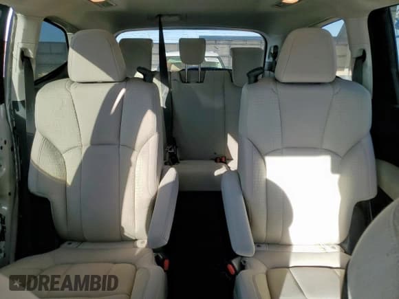 ✅ 2019 Subaru Ascent Premium • VIN: 4S4WMAFD1K3419101 • Lot: 90814825. Wystawiony na Copart z przebiegiem 26 028 mil. Bezpłatny archiwum sprzedaży aukcyjnych z USA i szczegółowy raport historii pojazdu na DreamBid. Zdjęcie 10.