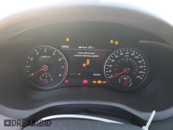 ✅ 2020 Kia Stinger GT1 • VIN: KNAE45LC2L6081904 • Lot: 50051325. Wystawiony na Copart z przebiegiem 50 236 mil. Bezpłatny archiwum sprzedaży aukcyjnych z USA i szczegółowy raport historii pojazdu na DreamBid. Zdjęcie 9.