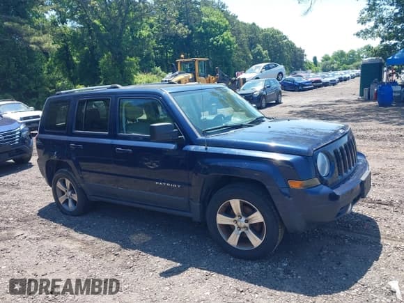 ✅ 2016 Jeep Patriot High Altitude • VIN: 1C4NJRFBXGD805684 • Лот: 42558210. Опубликован ранее на IAAI с пробегом 176 243 миль. Бесплатный доступ к архиву аукционных продаж из США и подробный отчёт об истории автомобиля на DreamBid. Изображение 13.