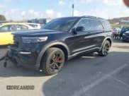 ✅ 2023 Ford Explorer ST • VIN: 1FM5K8GC9PGA26088 • Lot: 43704091. Wystawiony na IAAI z przebiegiem 41 033 mil. Bezpłatny archiwum sprzedaży aukcyjnych z USA i szczegółowy raport historii pojazdu na DreamBid. Zdjęcie 17.