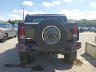 ✅ 2006 Hummer H2 • VIN: 5GRGN22U76H104571 • Lot: 84441035. Wystawiony na Copart z przebiegiem 224 317 mil. Bezpłatny archiwum sprzedaży aukcyjnych z USA i szczegółowy raport historii pojazdu na DreamBid. Zdjęcie 6.