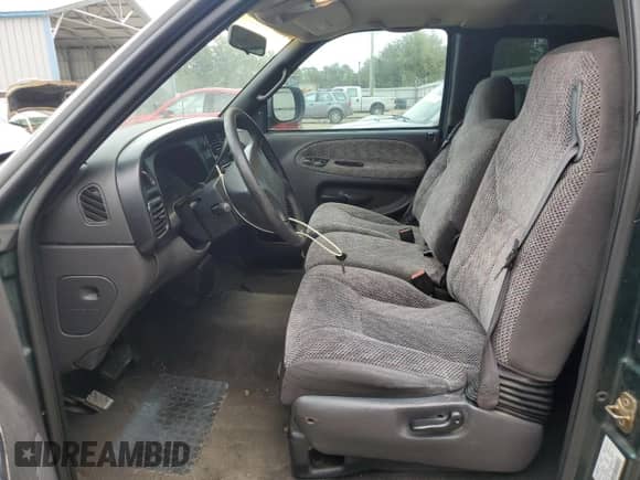1999 Dodge 1500 с VIN 3B7HC13Y6XG163338, выставлен на аукционе Copart как лот 67640594 с пробегом 207 847 миль миль и Списание • Salvage title. История ставок и продаж доступна на DreamBid. Изображение 7.