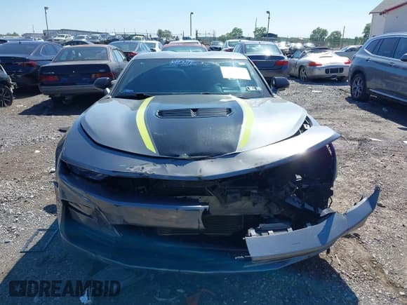 ✅ 2020 Chevrolet Camaro 2SS • VIN: 1G1FH1R78L0140576 • Lot: 42210272. Wystawiony na IAAI z przebiegiem 21 993 mil. Bezpłatny archiwum sprzedaży aukcyjnych z USA i szczegółowy raport historii pojazdu na DreamBid. Zdjęcie 12.
