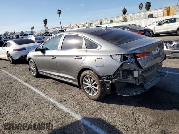 ✅ 2019 Hyundai Sonata SE • VIN: 5NPE24AF2KH756770 • Лот: 41063203. Опубликован ранее на Copart с пробегом 92 241 миль. Бесплатный доступ к архиву аукционных продаж из США и подробный отчёт об истории автомобиля на DreamBid. Изображение 2.